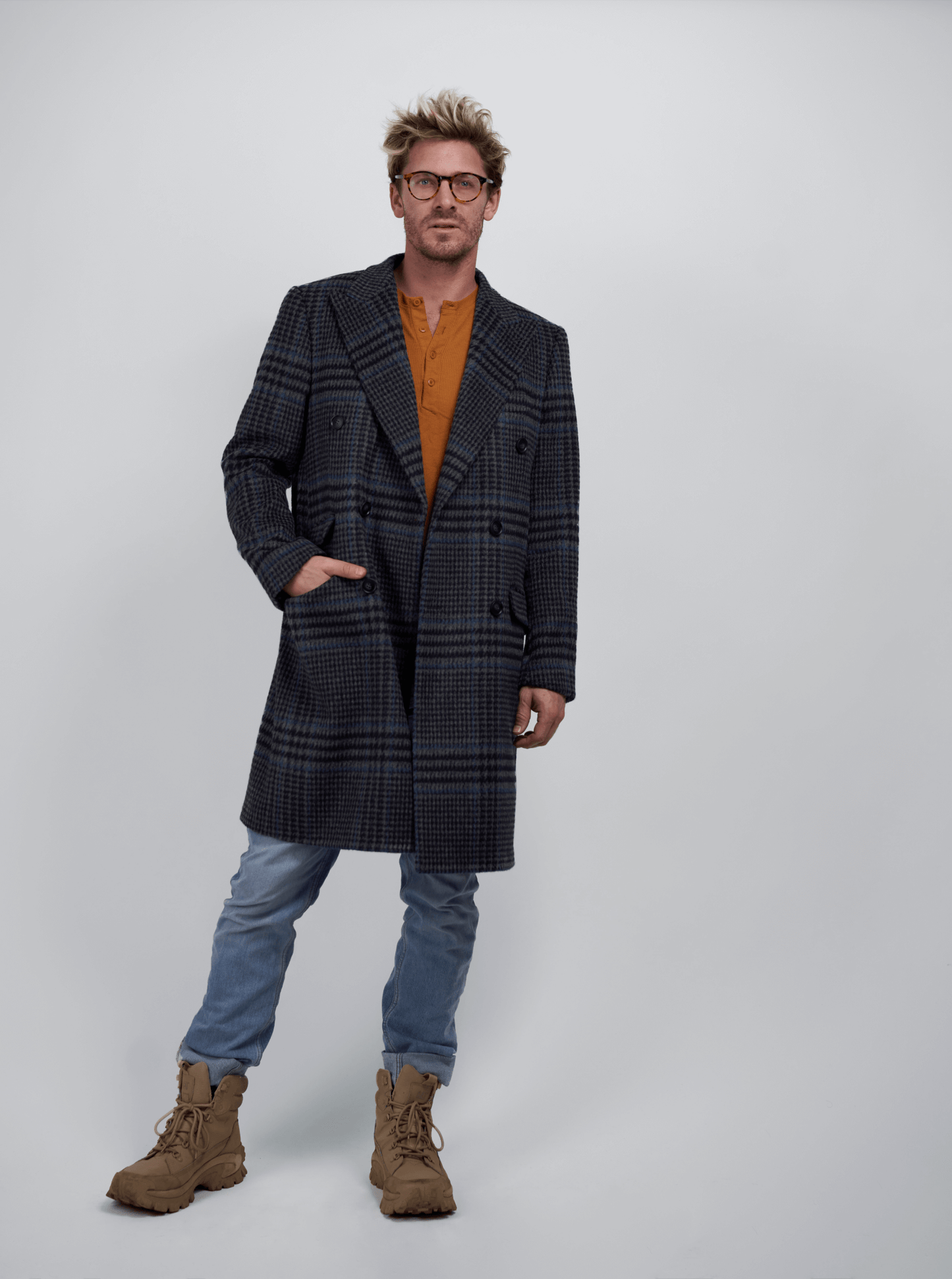 Men's Up-tempo Grey Plaid Coat